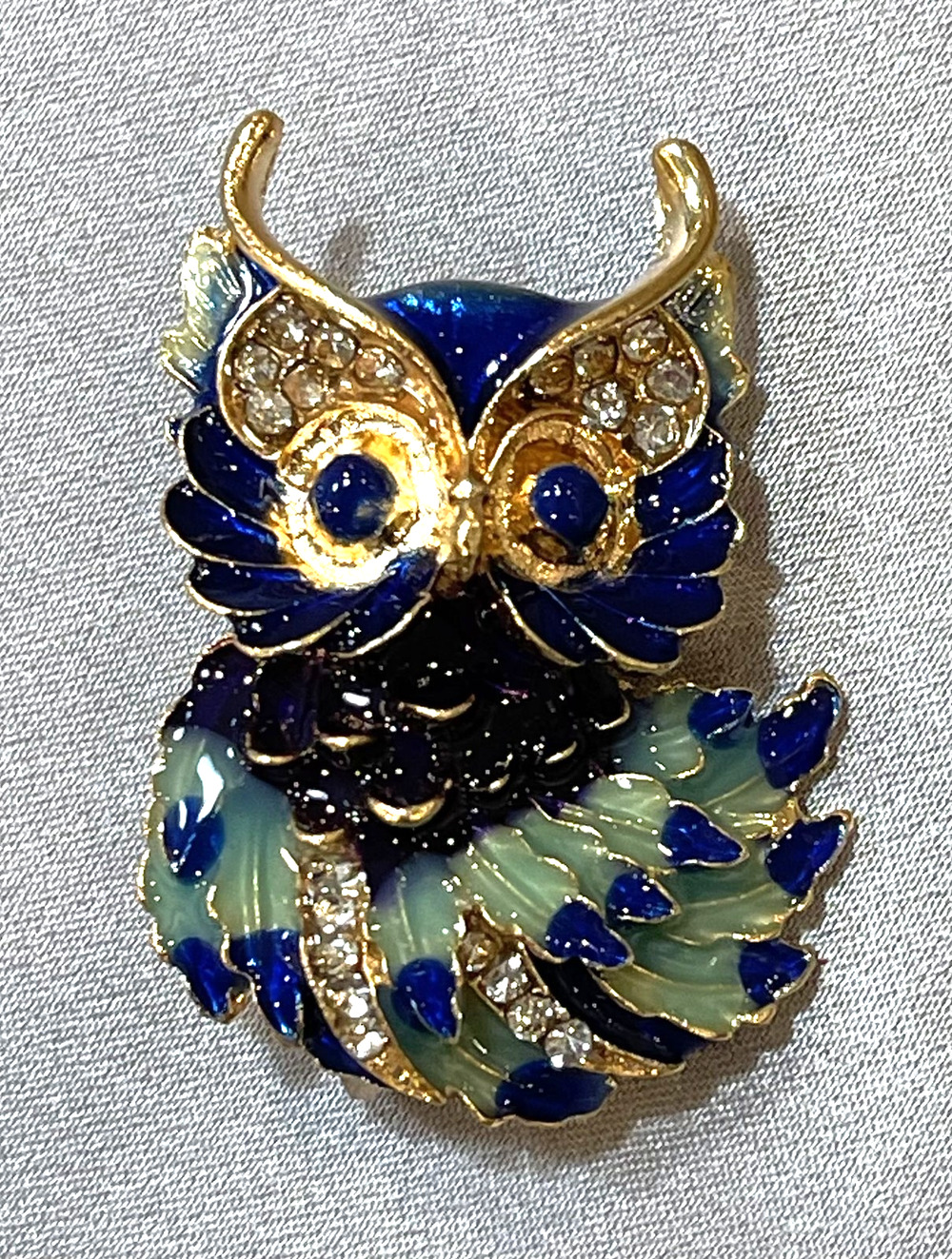 NWOT Blue Enamel Owl Brooch Lapel Pin Rhinestone Gold Toned Cute Bird Garden